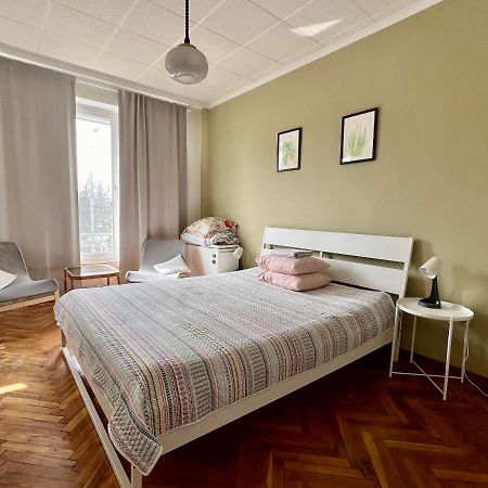 La Gare Apartment Varna ภายนอก รูปภาพ