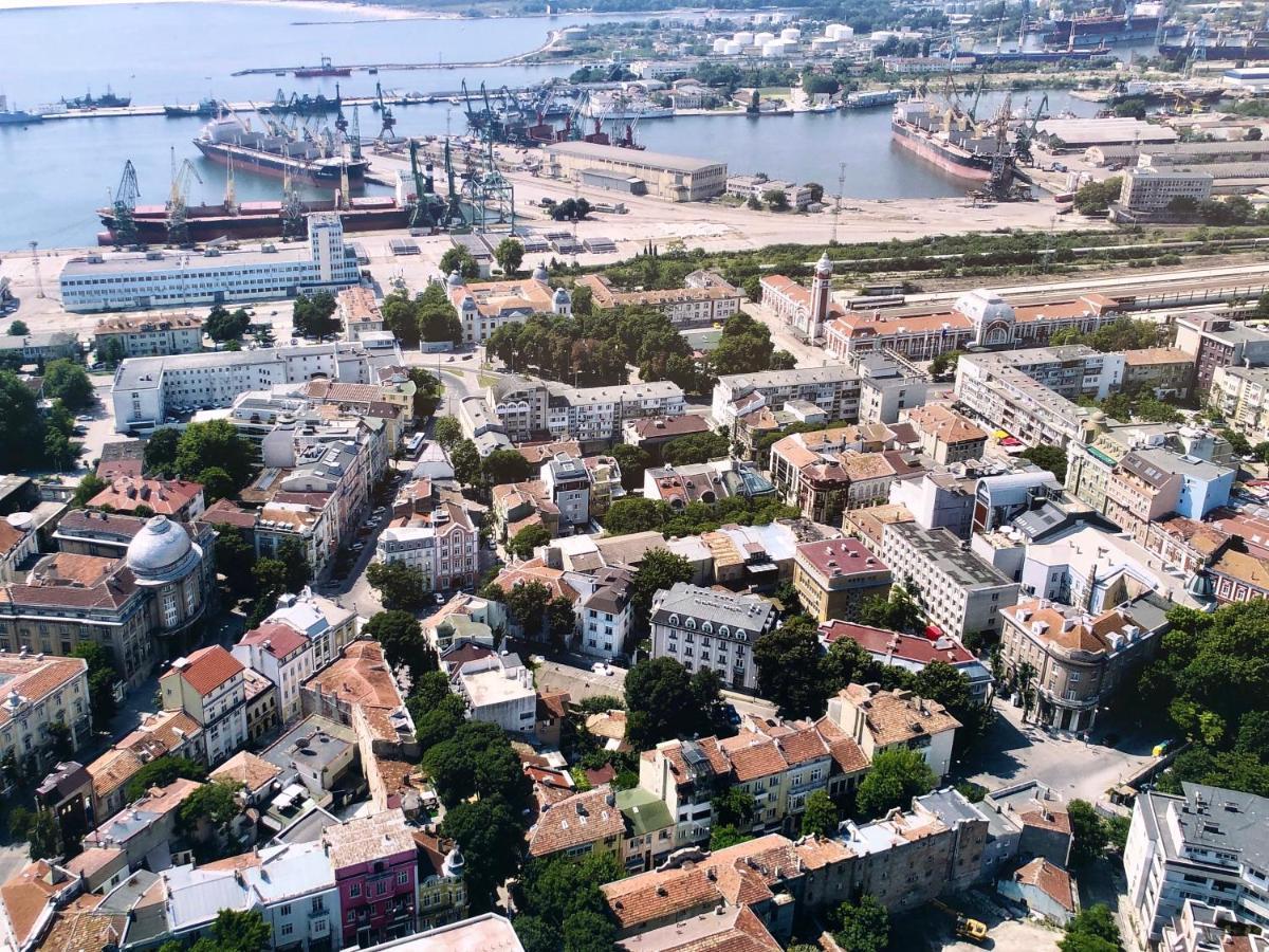 La Gare Apartment Varna ภายนอก รูปภาพ